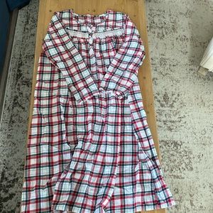 Cottage core grandma Croft and Barrow nightgown